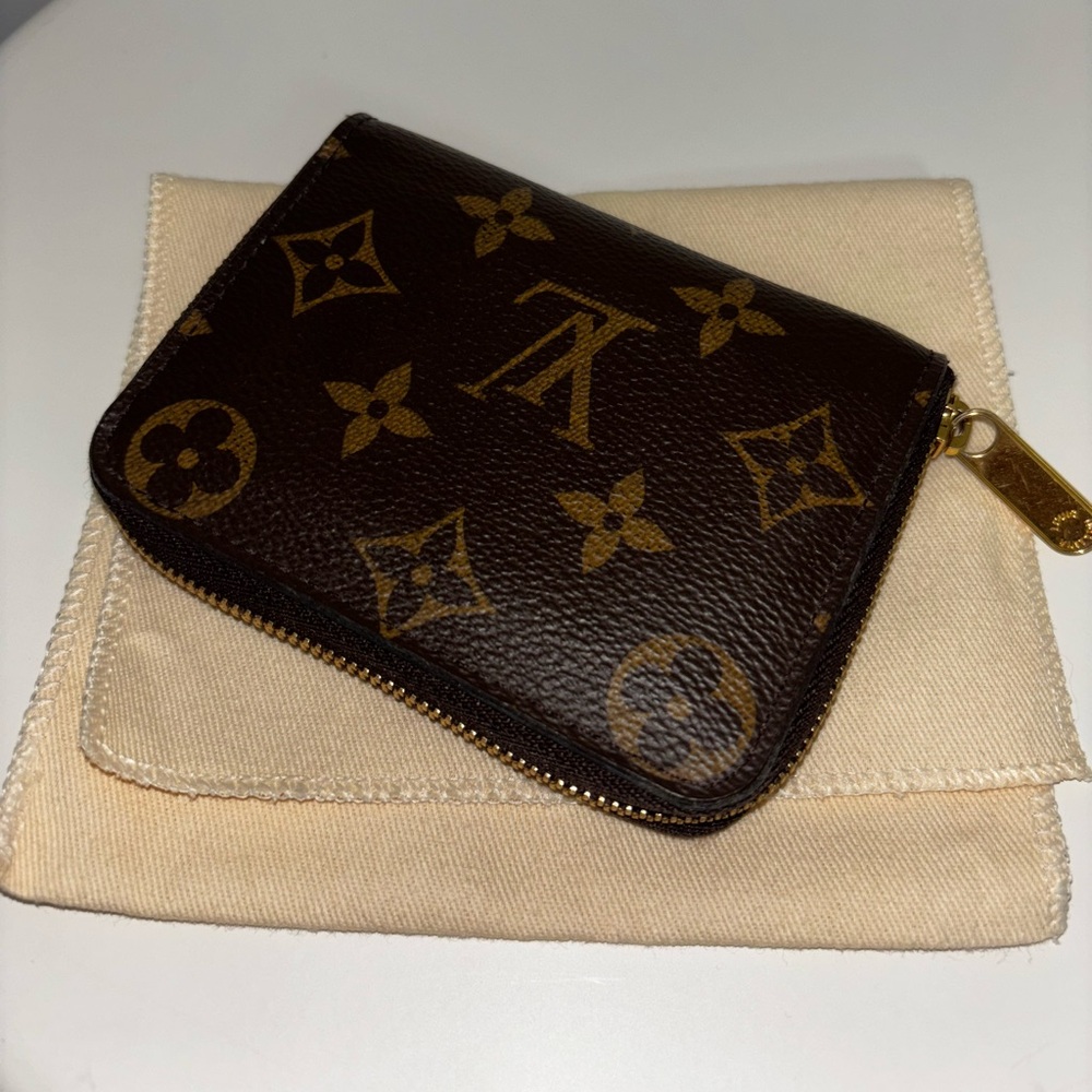 Louis Vuitton Zippy Coin Purse